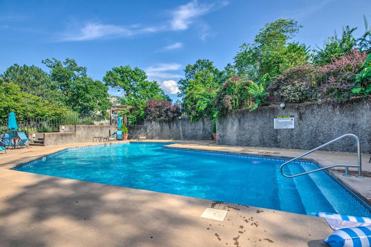 Ozarks Vacation Rental Condo With Lake View! Экстерьер фото