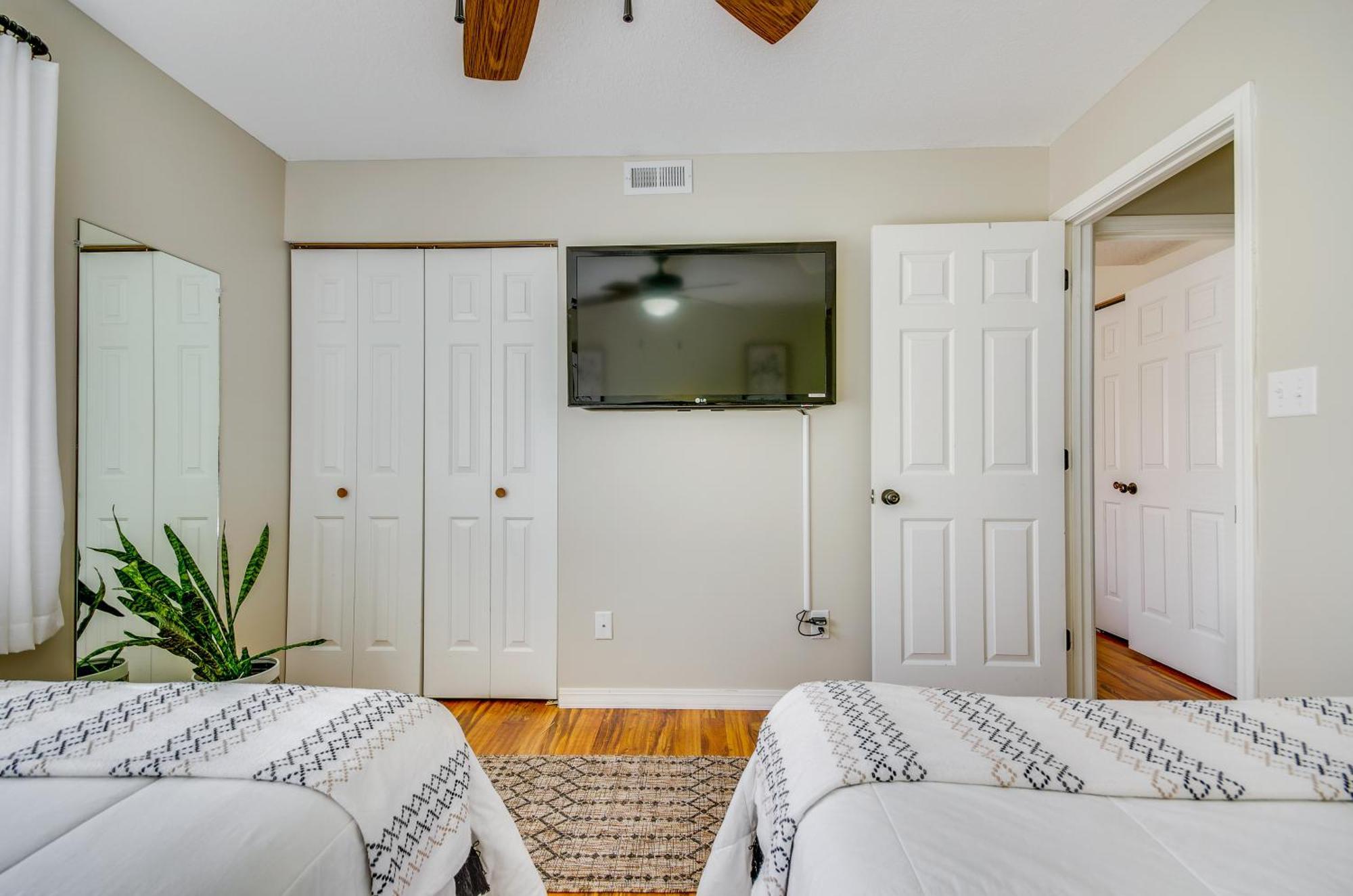 Ozarks Vacation Rental Condo With Lake View! Экстерьер фото