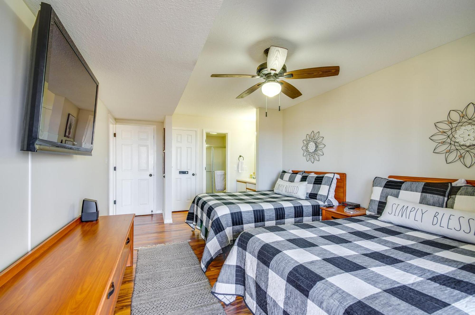 Ozarks Vacation Rental Condo With Lake View! Экстерьер фото