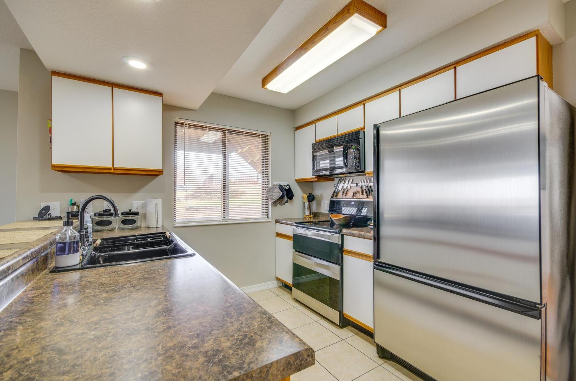 Ozarks Vacation Rental Condo With Lake View! Экстерьер фото