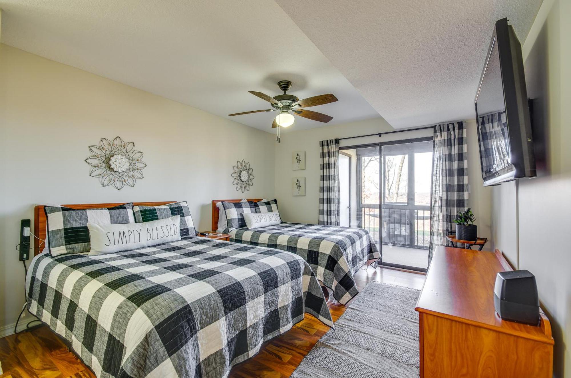Ozarks Vacation Rental Condo With Lake View! Экстерьер фото